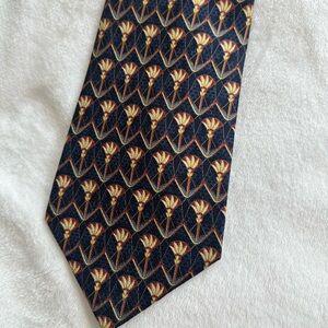 The Metropolitan Museum of Art silk tie vintage vibes